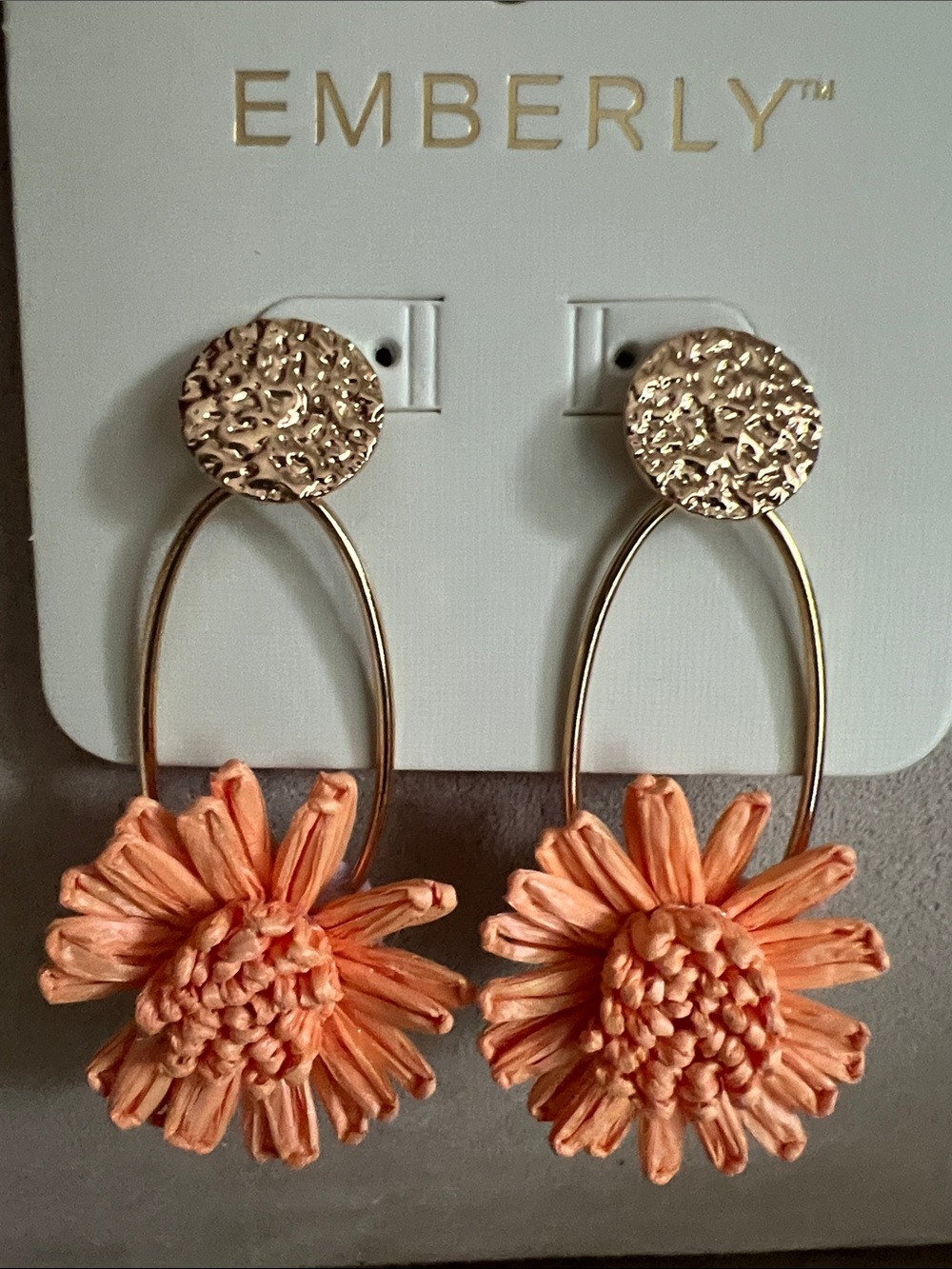 NWT Emberly Peach Floral Hoop Drop Earrings